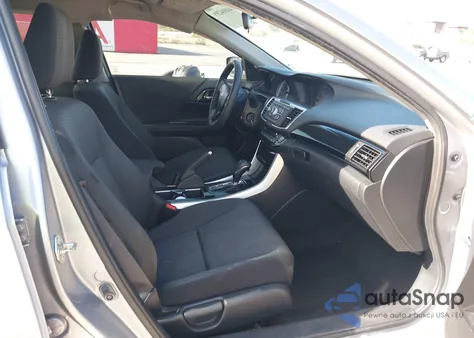 2016 Honda Accord Lx z USA, uszkodzony, nr VIN 1HGCR2F3XGA153233